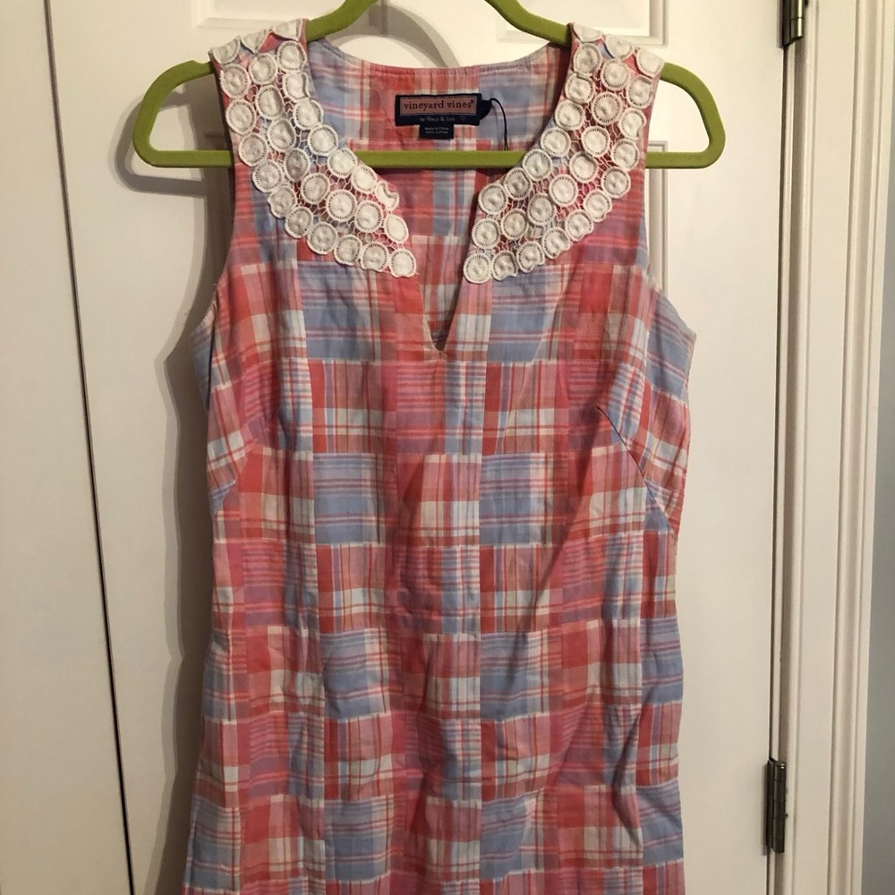 VV shift dress